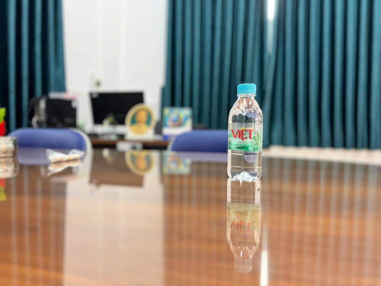 Hình ảnh nước uống tinh khiết - Nước VIỆT